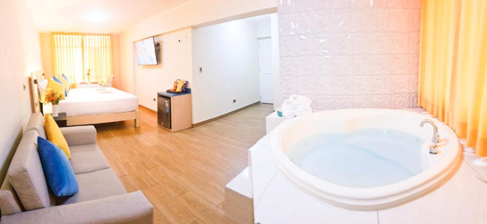 Acuario Hotel & Suite Lima Exteriör bild